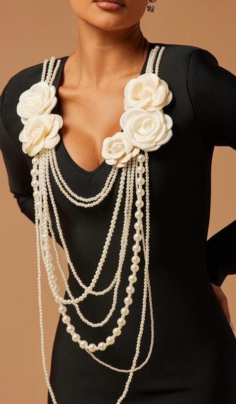 Modèle de robe courte Margotte