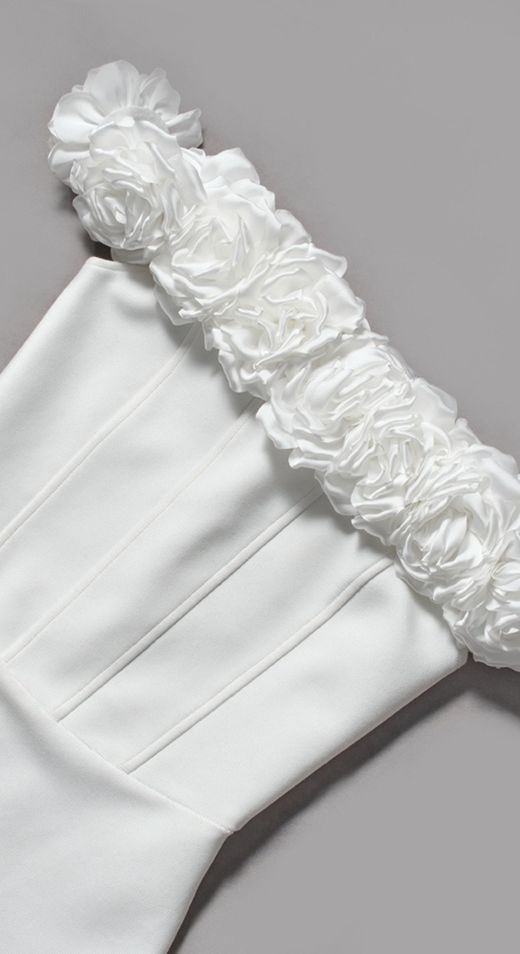 Vestido modelo Mariluz blanco