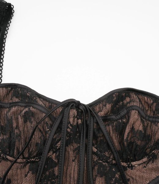 Vestido modelo Marlene negro