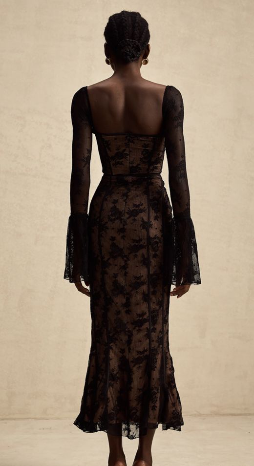 Vestido modelo Marlene negro