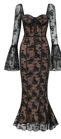 Vestido modelo Marlene negro