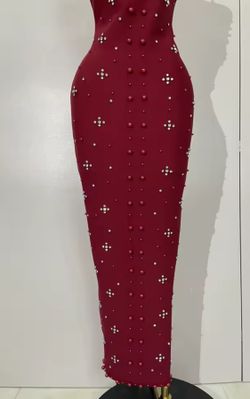 Vestido modelo Martinia burdeos