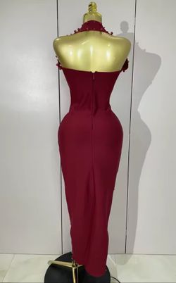 Vestido modelo Martinia burdeos