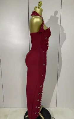 Vestido modelo Martinia burdeos