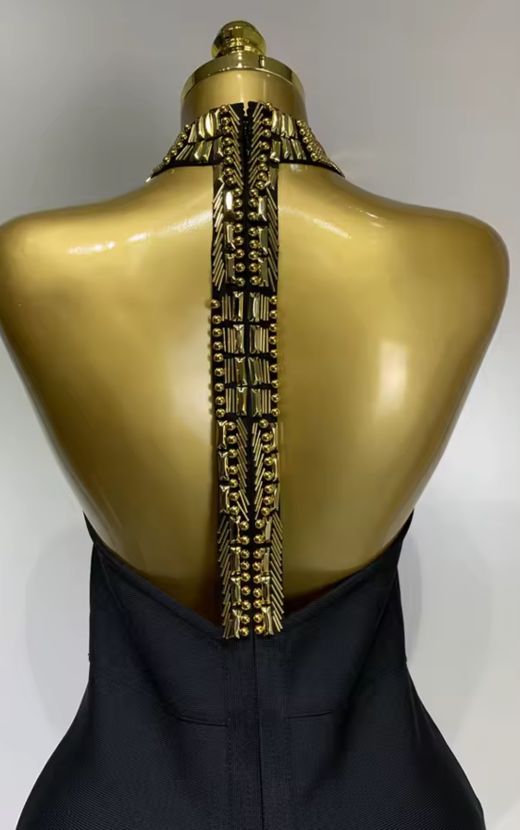 Vestido modelo Medianoche Dorada