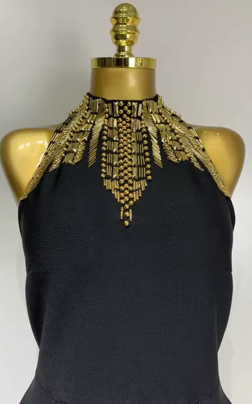 Vestido modelo Medianoche Dorada