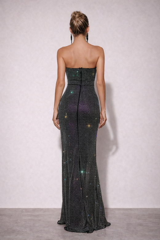 Vestido modelo Medusa