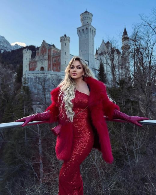 Robe modèle Minerve