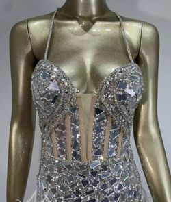 Miracle model dress