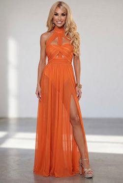 Vestido modelo Miriam naranja