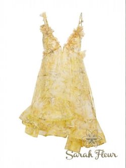 Vestido modelo Miss Yellow