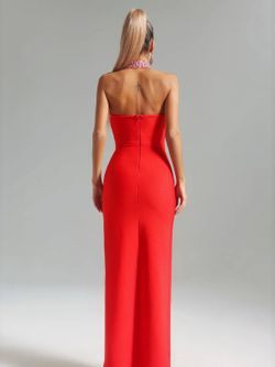 Naomi Red model dress