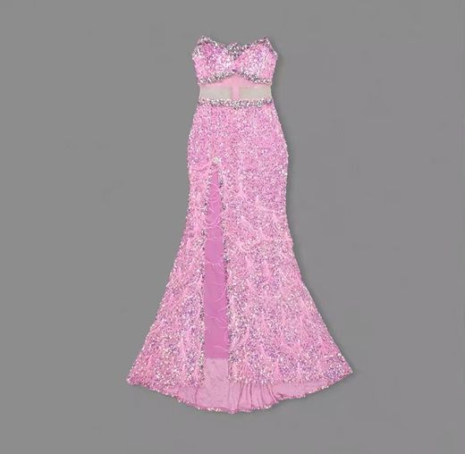 Robe modèle Paradise