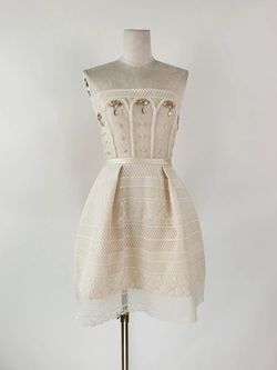 Vestido modelo Porcelana