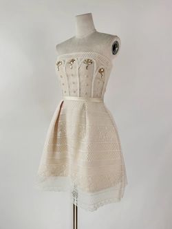 Vestido modelo Porcelana