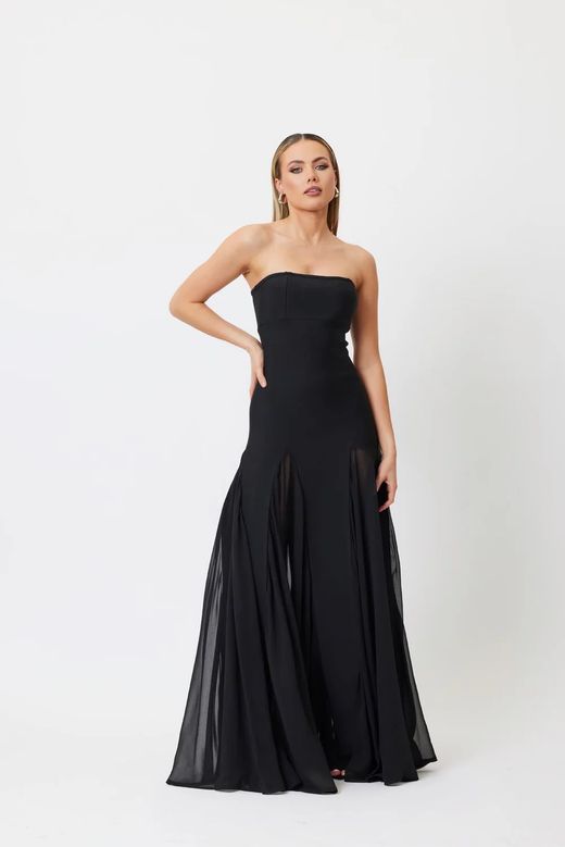 Vestido modelo Pureza Negro