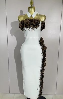 Vestido modelo Realeza