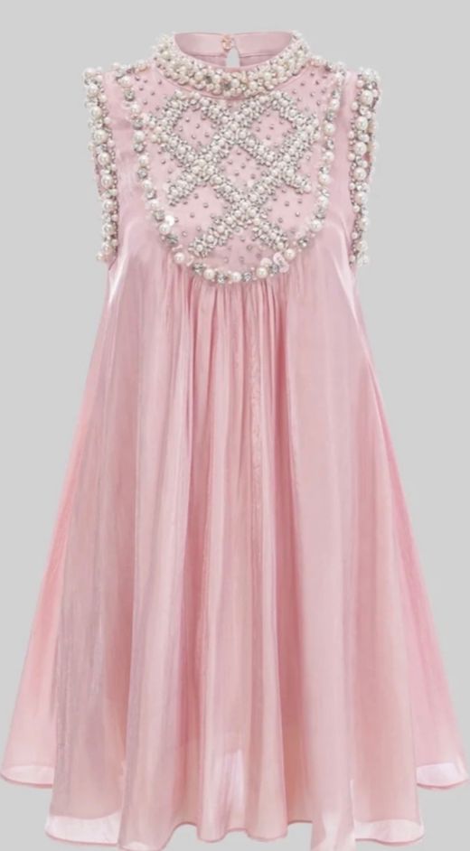 Vestido modelo Rosita Perlada