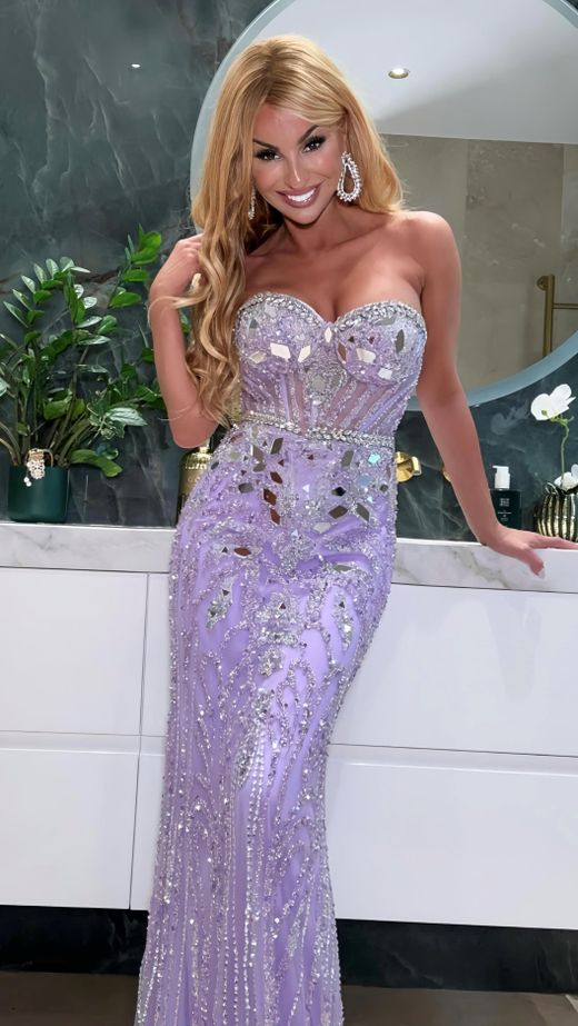 Vestido modelo Serene Hills