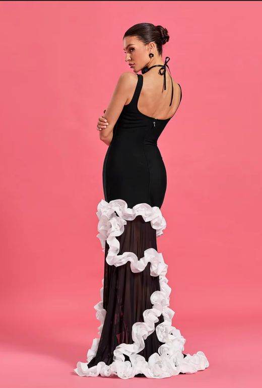 Singapore model dress