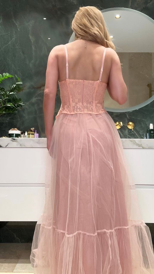 Vestido modelo Tul Coral