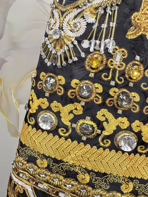Vestido modelo Virgen
