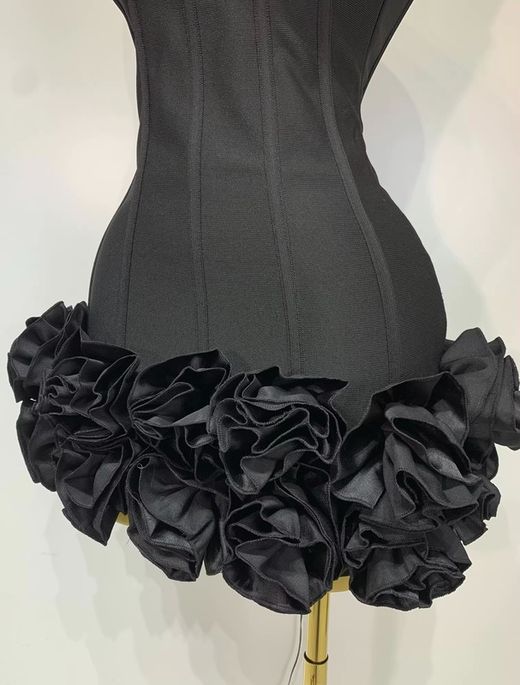 Vestido modelo Virginas