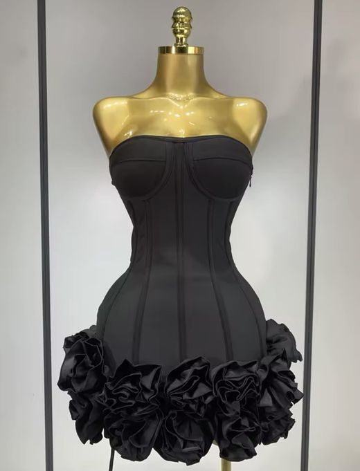 Robe modèle Virginas