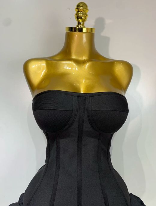 Vestido modelo Virginas