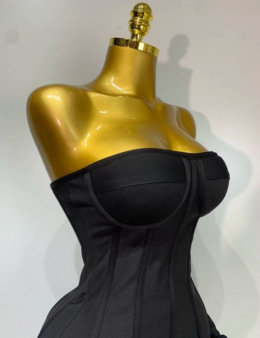 Vestido modelo Virginas