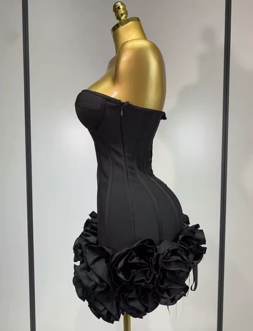 Vestido modelo Virginas