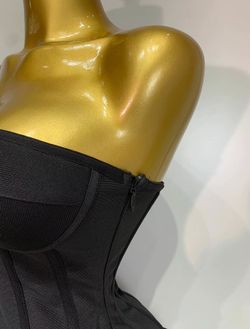 Vestido modelo Virginas