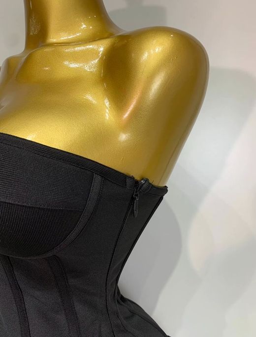 Vestido modelo Virginas