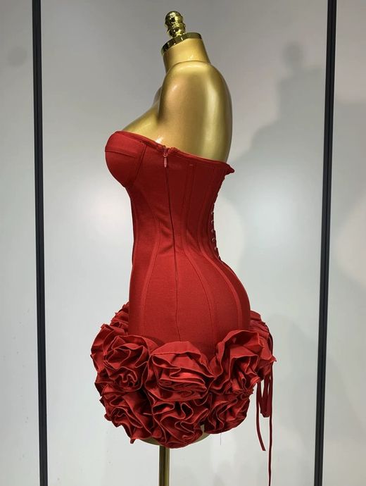 Vestido modelo  Virginas Red
