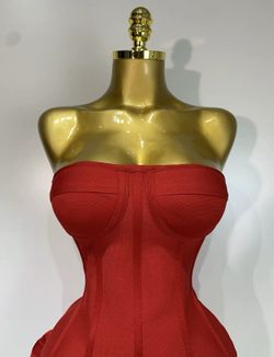 Vestido modelo  Virginas Red