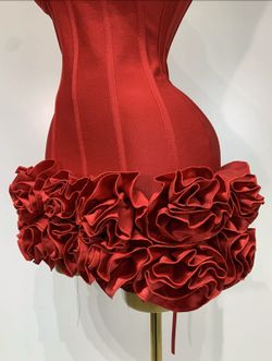 Vestido modelo  Virginas Red