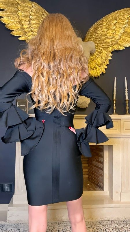 Vestido modelo Volantes negro