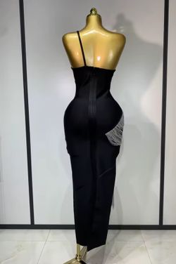 Vestido moldelo Nayma