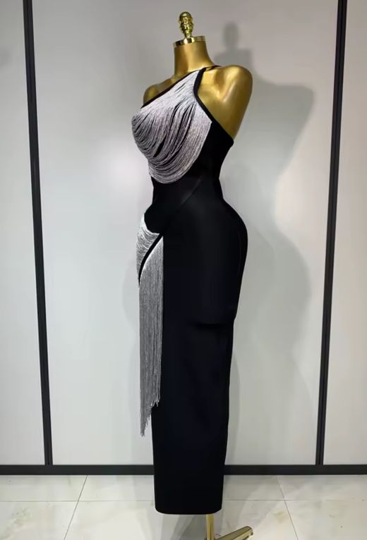 Vestido moldelo Nayma