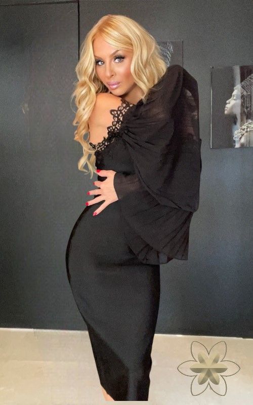 Vestido negro bandage mangas acampanadas Natasha